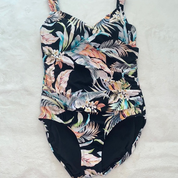 Jantzen Other - Jantzen Tummy Control Woman’s One Piece Swimsuit UPF 50 Size 12 NWT